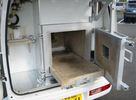 ペット移動火葬車